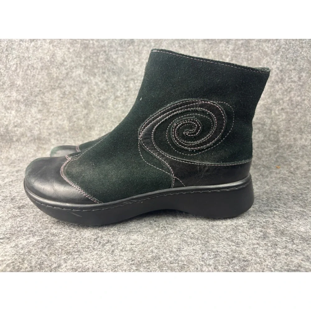 Naot Oyster Ankle Boots Women 39 Black Suede Leather Swirl Stitch Zip Wedge